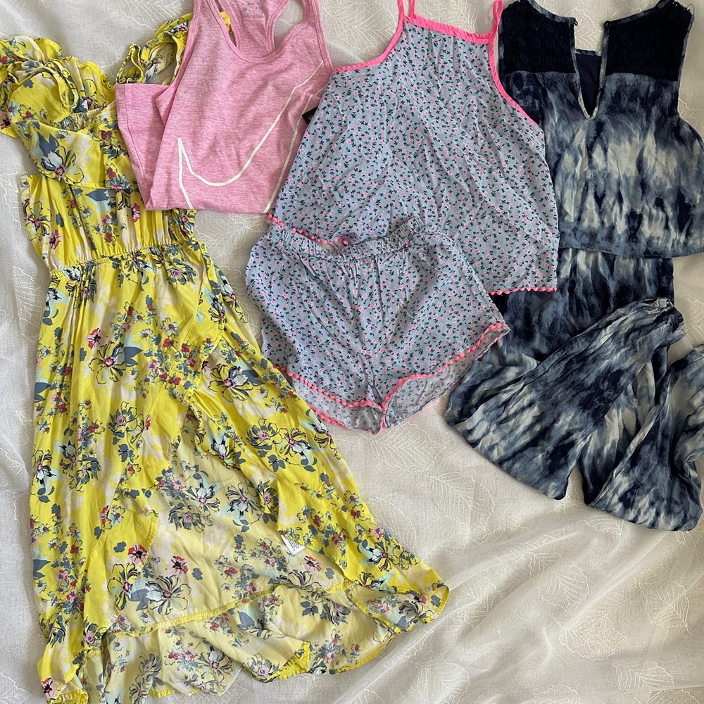 Girls Summer tops, dress and jumpsuit bundle (size M)